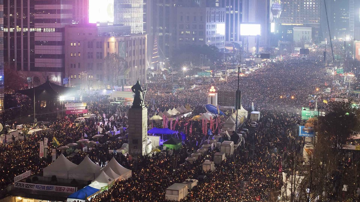 Protests Over South Koreas Mysterious Presidential Scandal Enter Their Fifth Week 7222