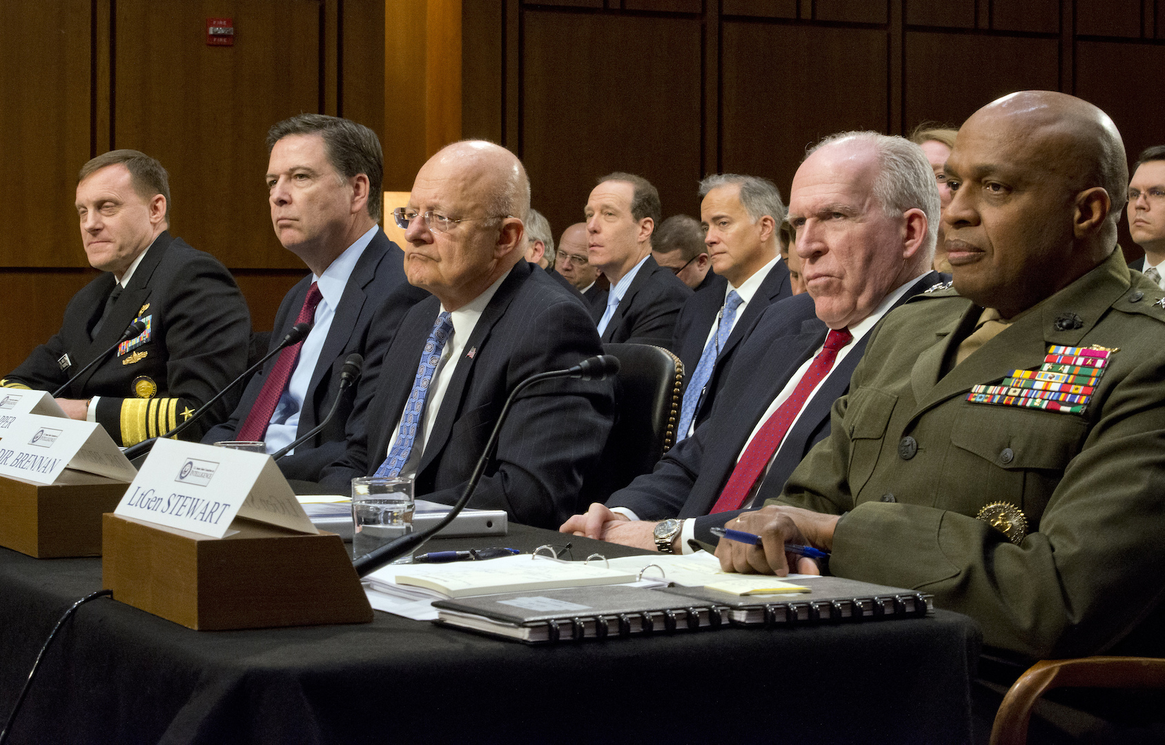 What Former CIA And FBI Officials Think Of Agencies’ Handling Of ...