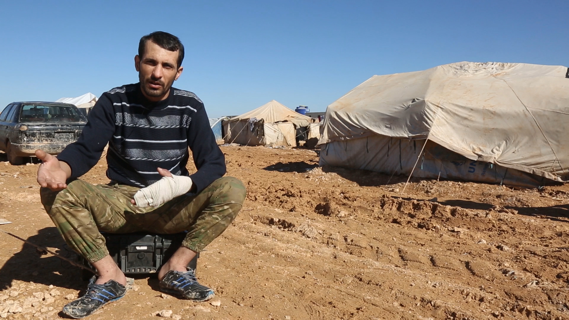 Inside A Camp For Syrians Fleeing The War In Aleppo – VICE News