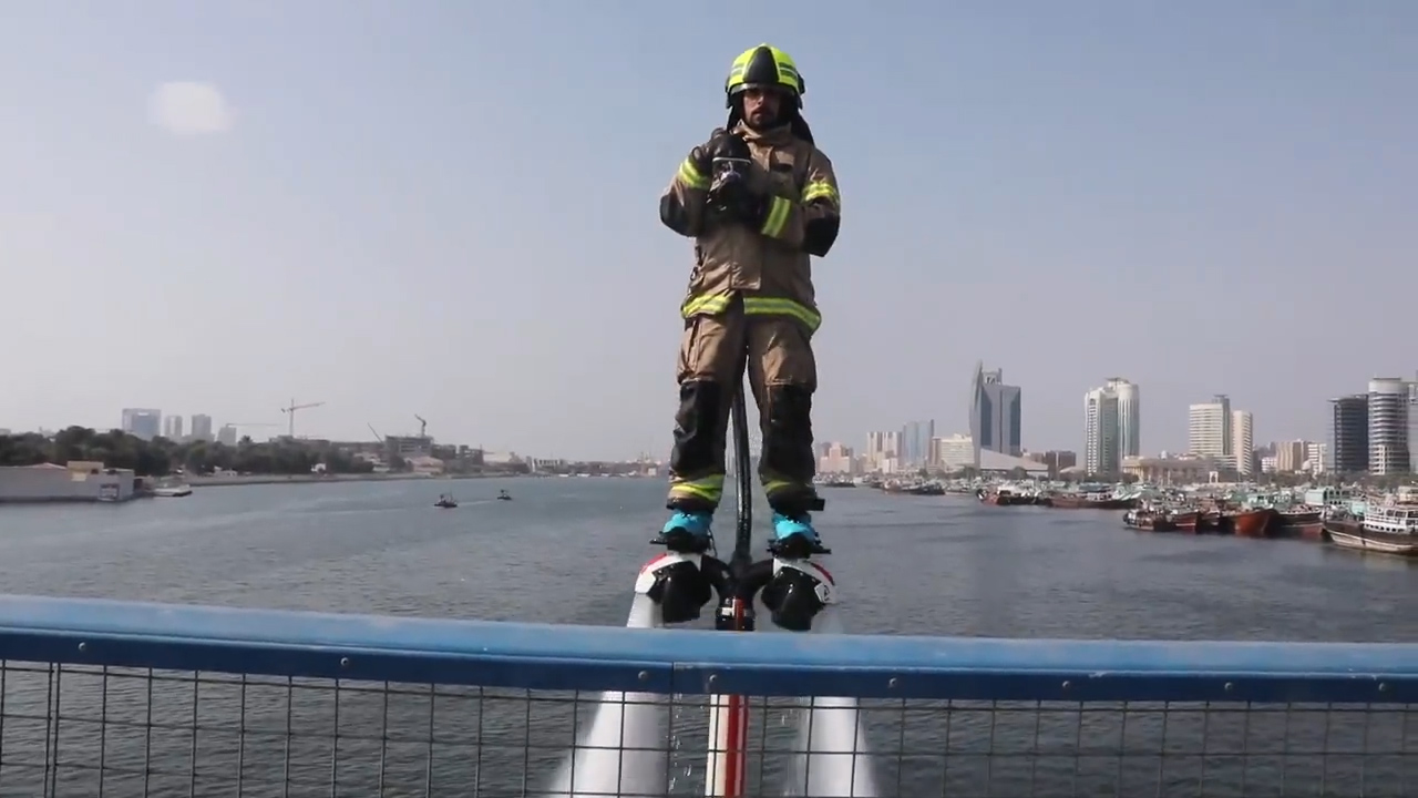 Jetpack firefighting system showcased in Dubai - BBC News