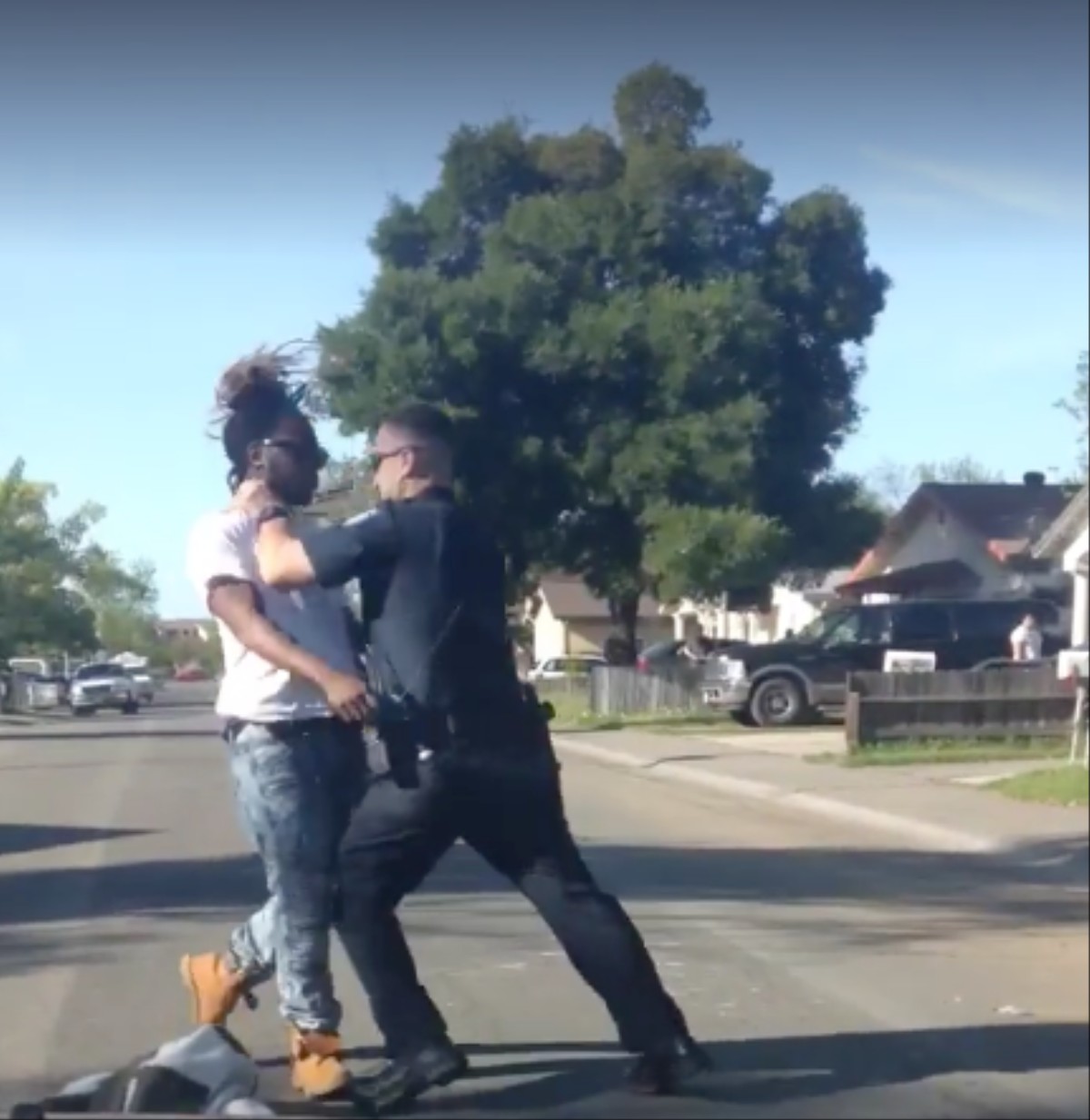 Video Shows Sacramento Cop Throwing Black Man To The Ground For Jaywalking 8899