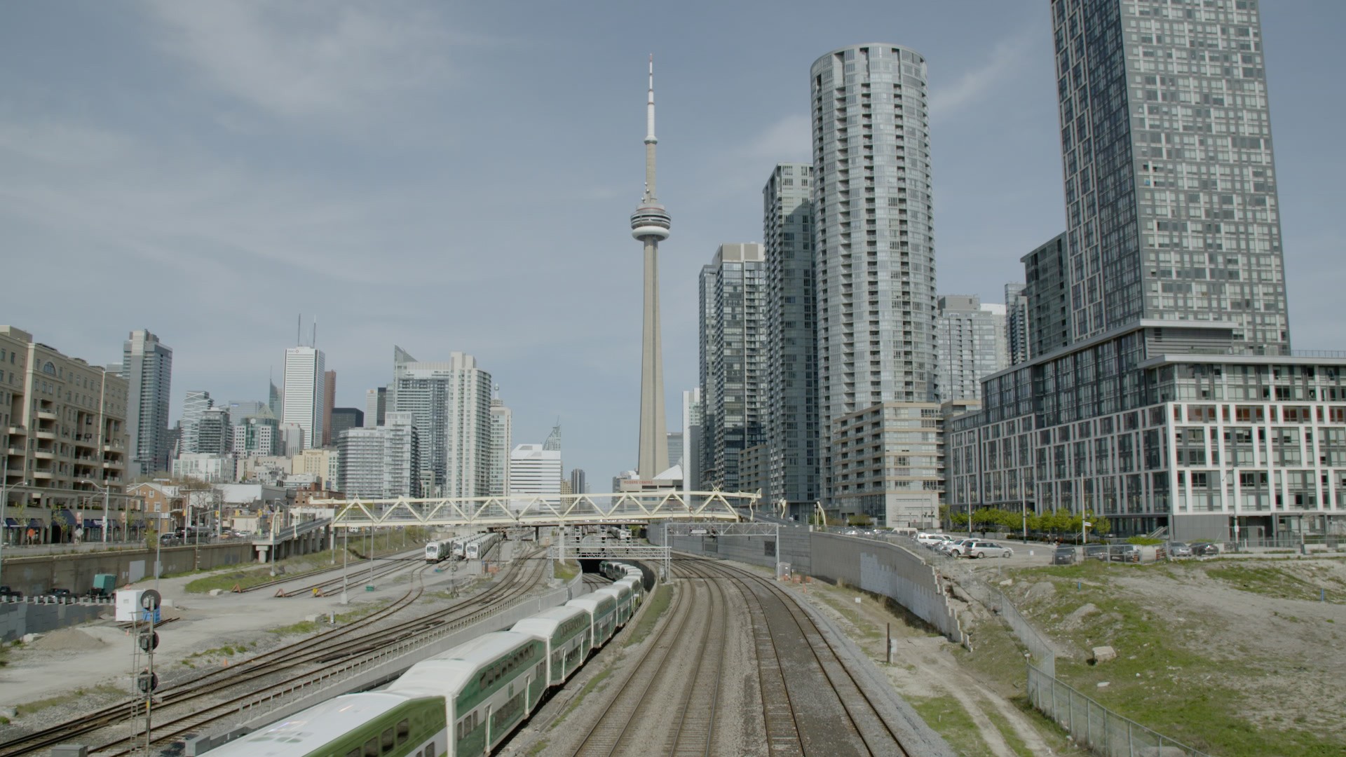 What it costs to live in Toronto – VICE News